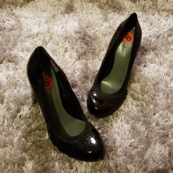 Black with Gray Heels - Picture 2 of 3